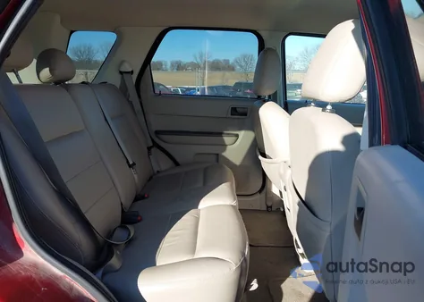 2008 Ford Escape Hybrid z USA, uszkodzony, nr VIN 1FMCU59H28KC30934